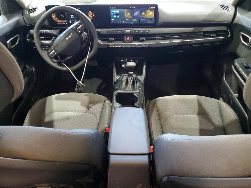 2025 KIA K4 LX 8