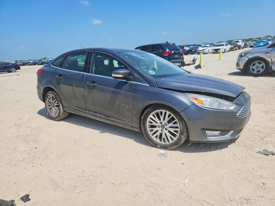 2018 FORD FOCUS TITANIUM 4