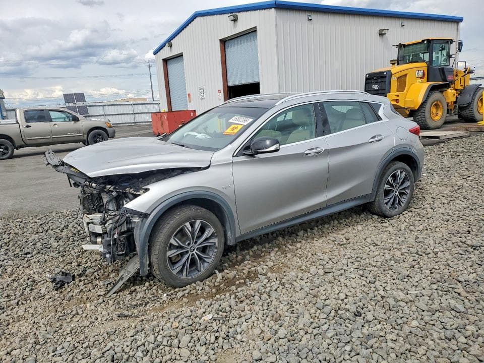 2018 INFINITI QX30 PREMIUM