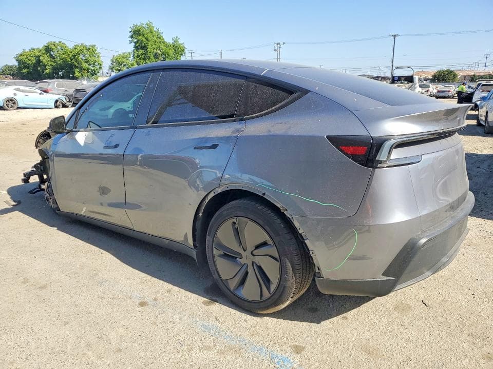 2026 TESLA MODEL Y 2