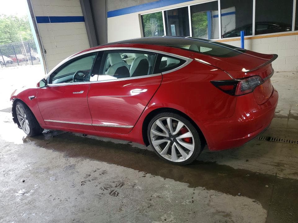 2018 TESLA MODEL 3 2