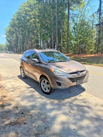 2010 HYUNDAI TUCSON