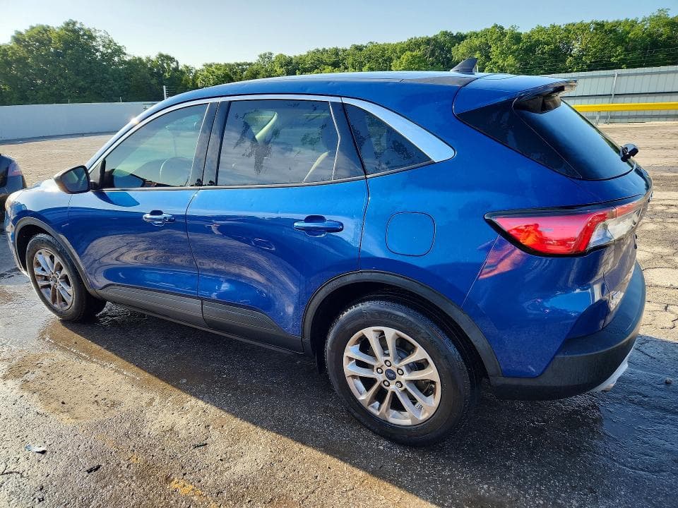 2022 FORD ESCAPE SE 2