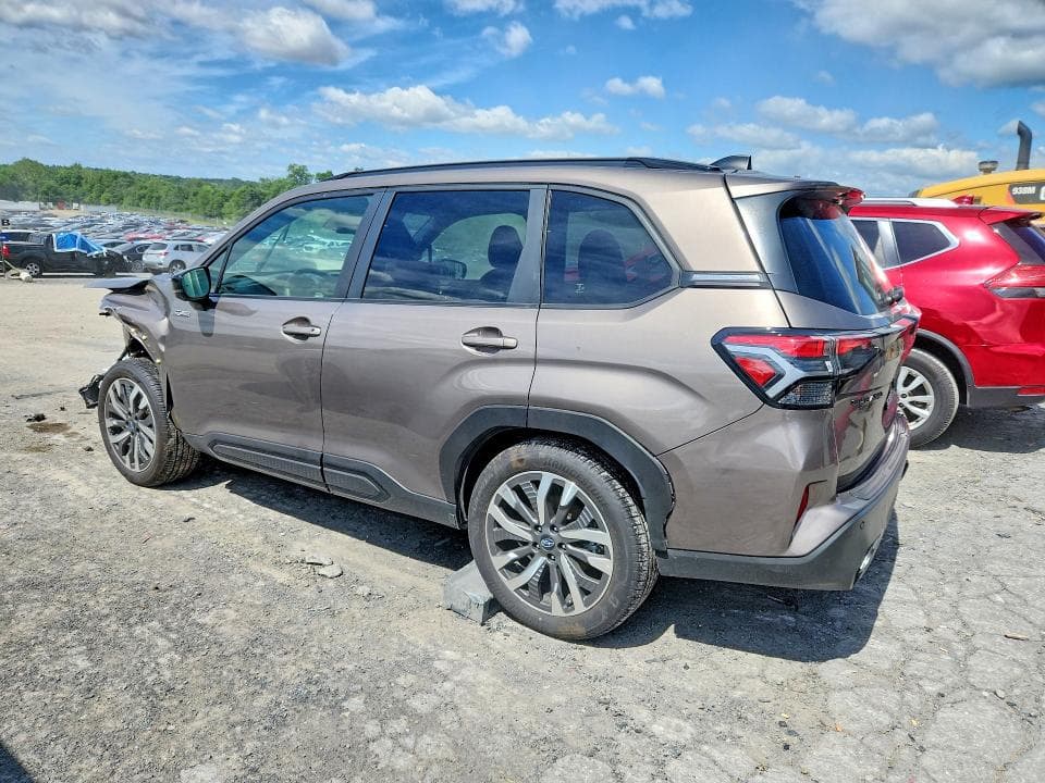 2025 SUBARU FORESTER TOURING 2