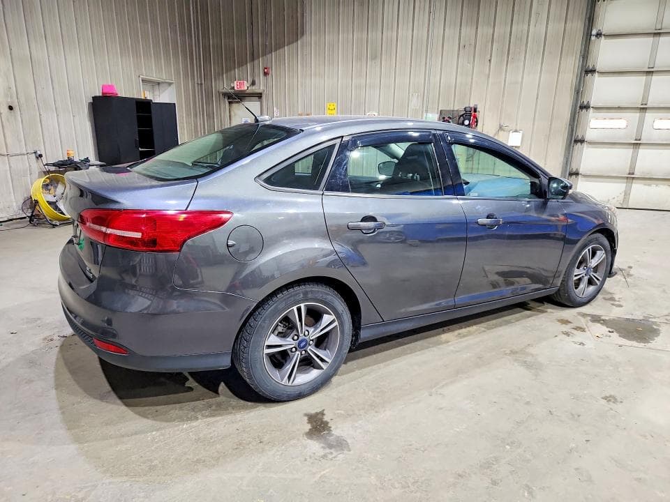 2017 FORD FOCUS SE 3
