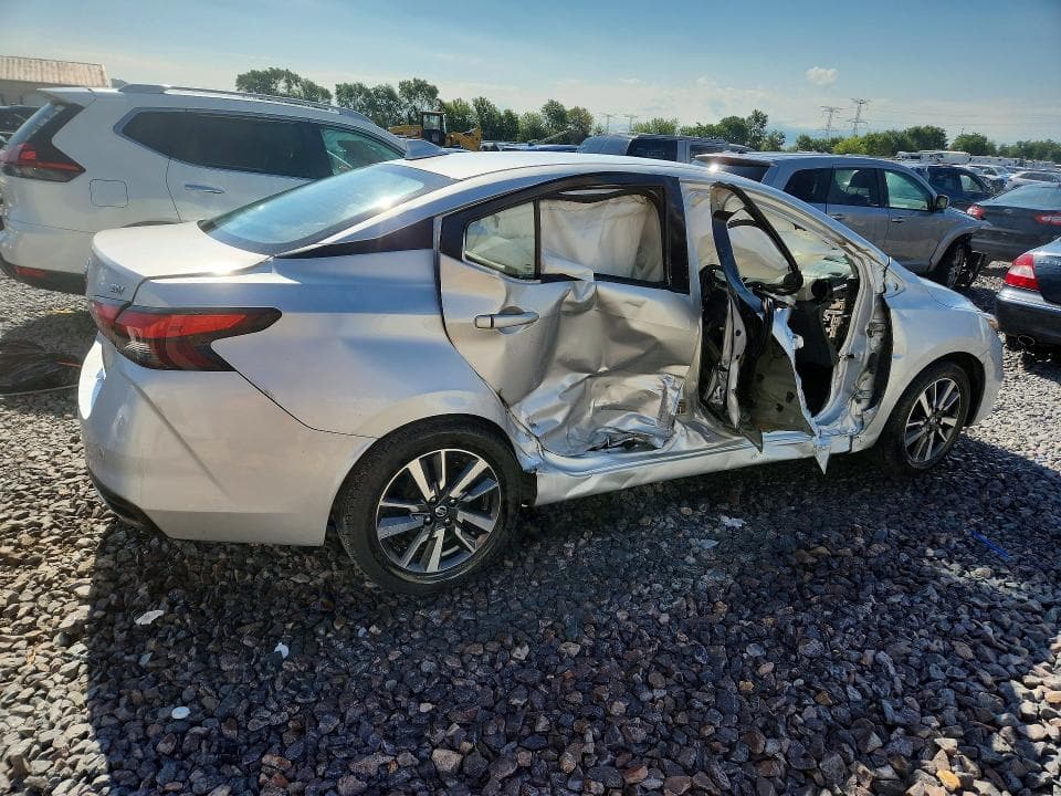 2021 NISSAN VERSA SV 3
