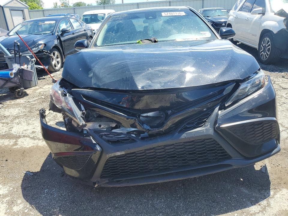 2022 TOYOTA CAMRY SE 5