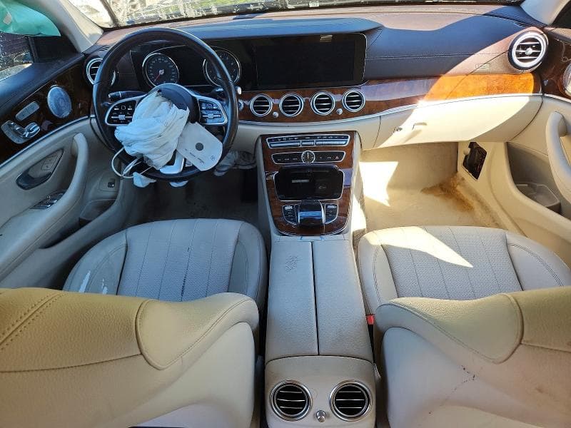 2019 MERCEDES-BENZ E 300 4MATIC 8