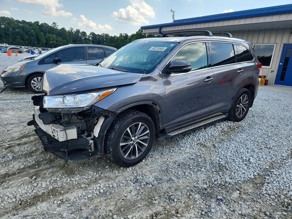 2018 TOYOTA HIGHLANDER