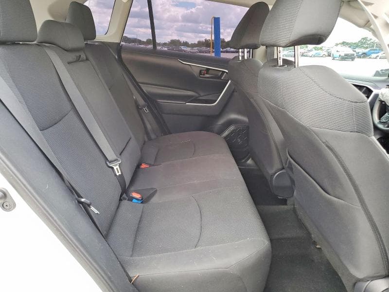 2019 TOYOTA RAV4 LE 11