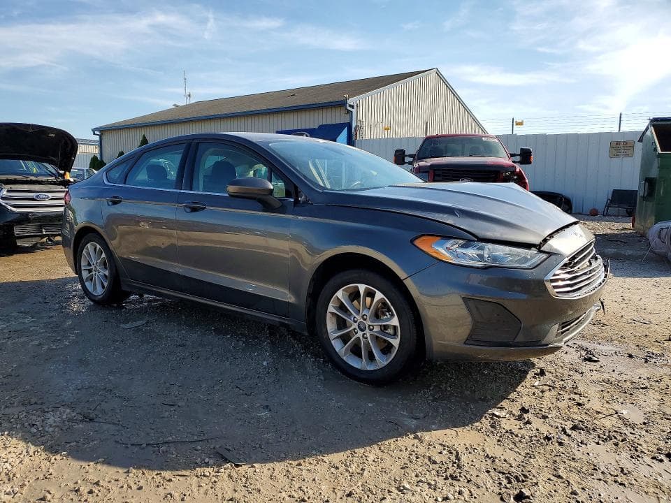 2020 FORD FUSION SE 4