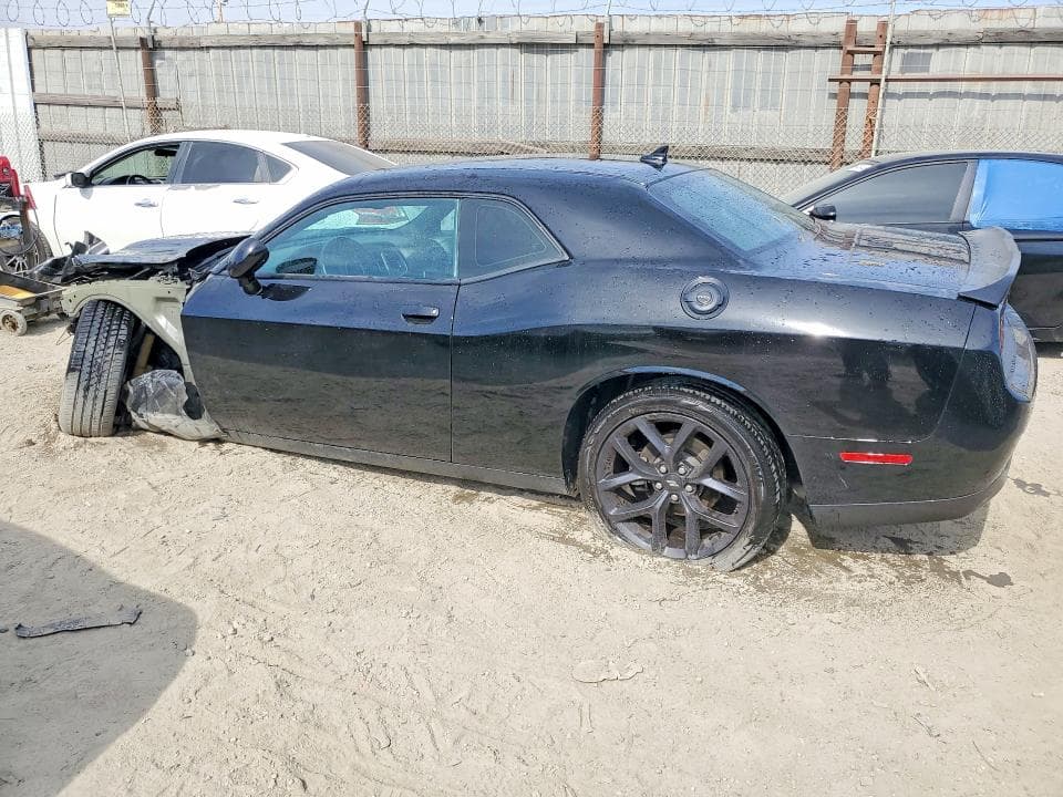 2022 DODGE CHALLENGER GT 2