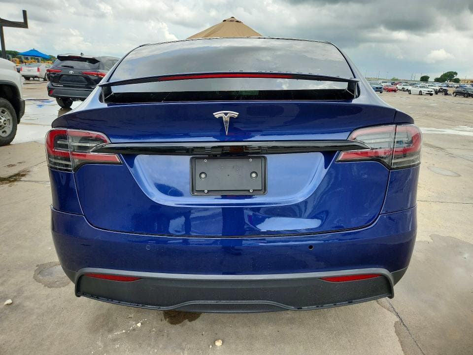 2022 TESLA MODEL X 6
