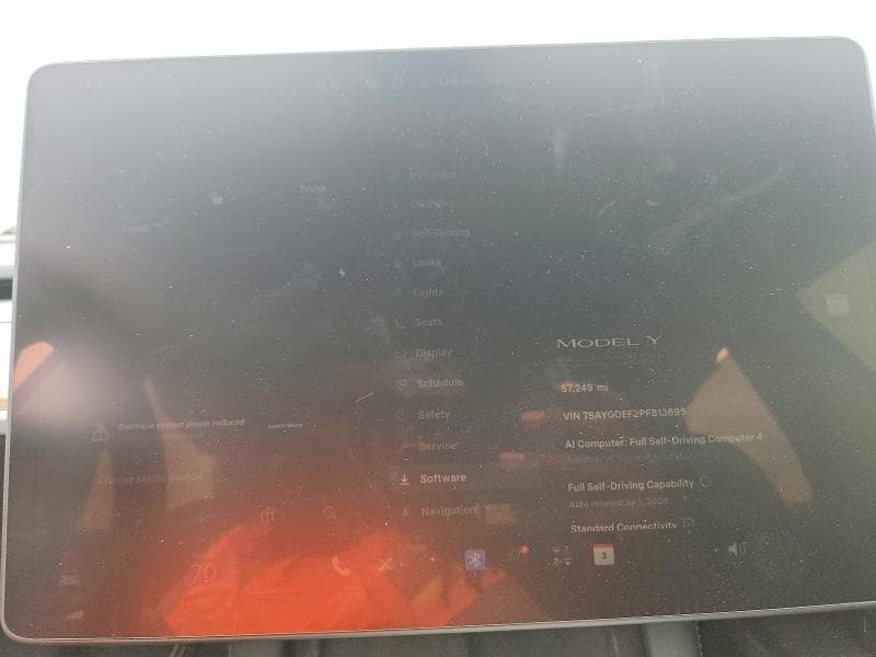 2023 TESLA MODEL Y 9