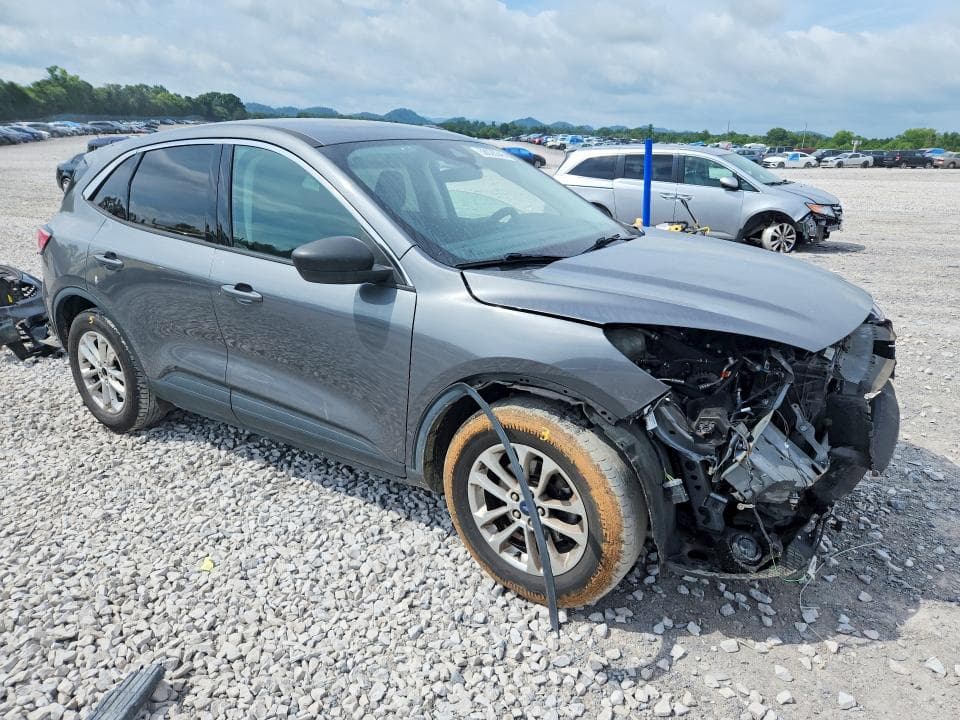 2022 FORD ESCAPE SE 4