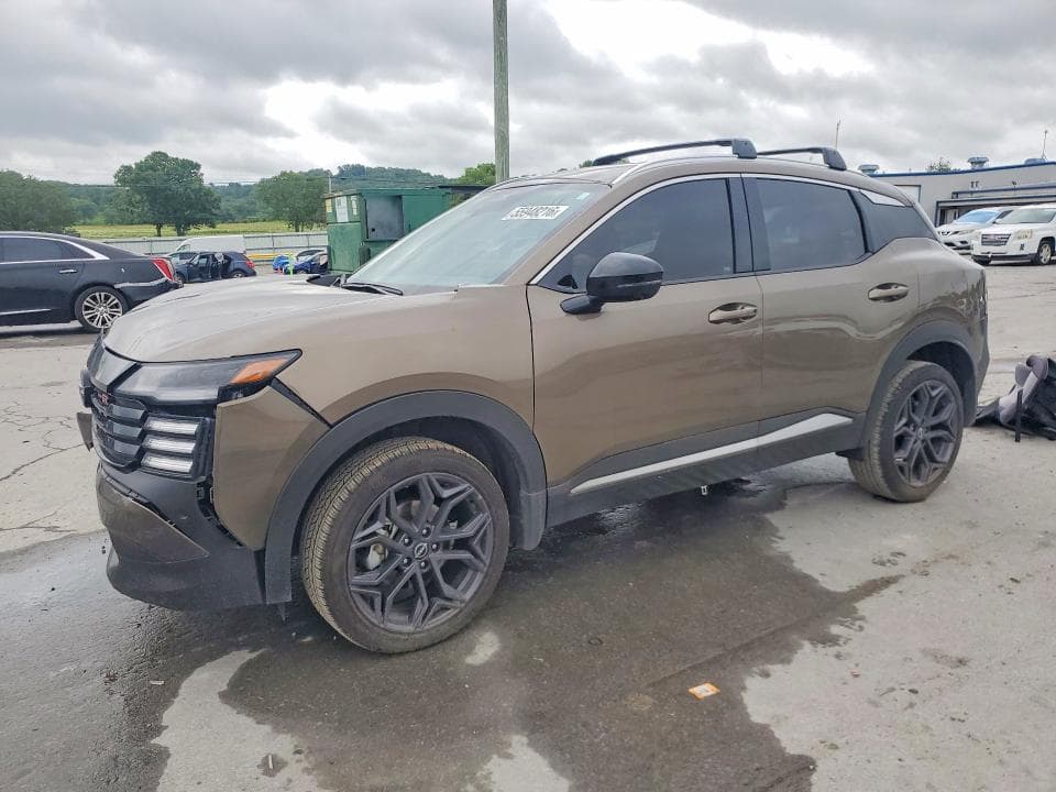 2026 NISSAN KICKS SR