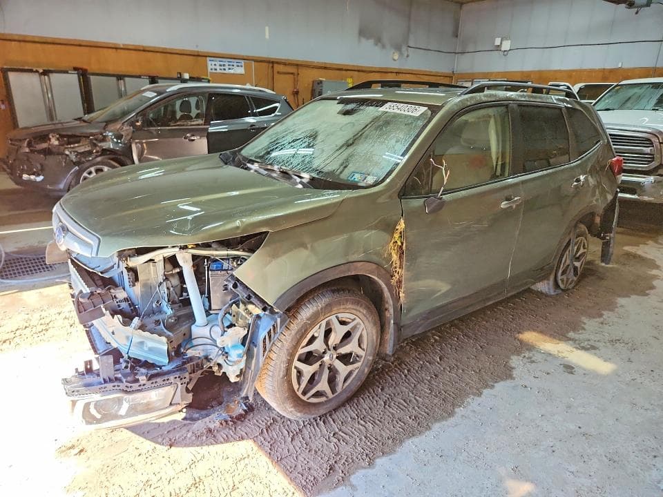 2020 SUBARU FORESTER PREMIUM - 1