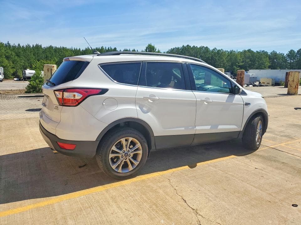 2018 FORD ESCAPE SEL 3