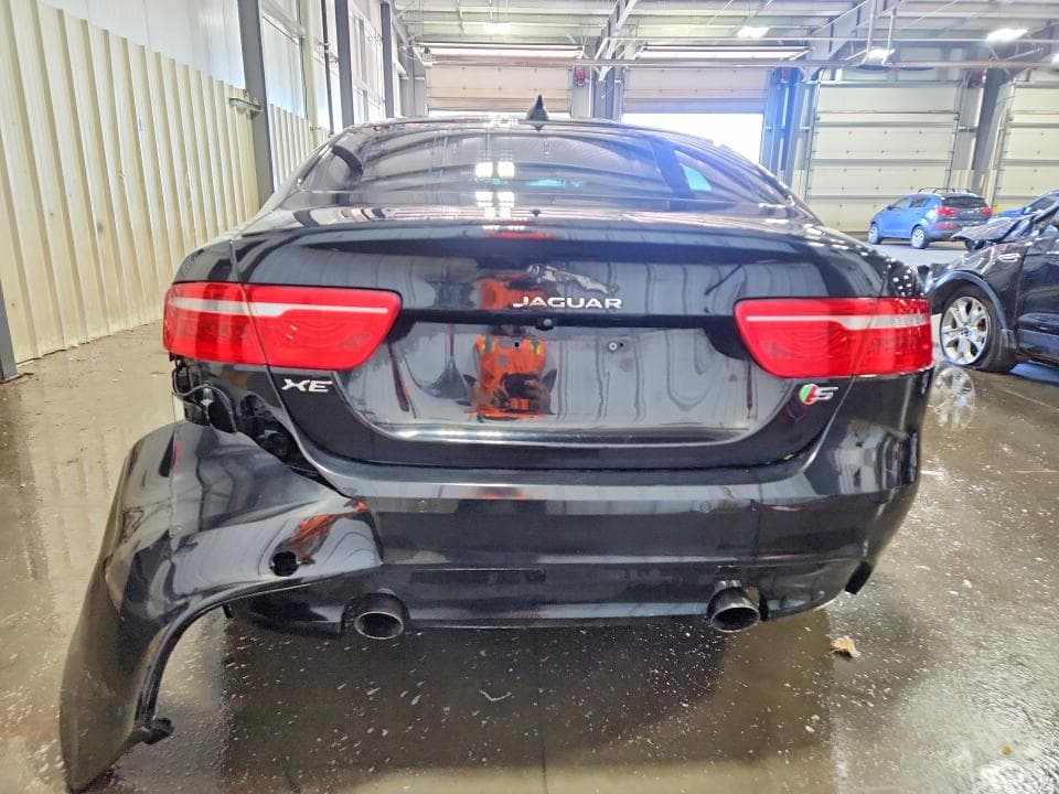2019 JAGUAR XE S 6