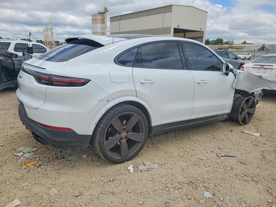 2022 PORSCHE CAYENNE COUPE 3