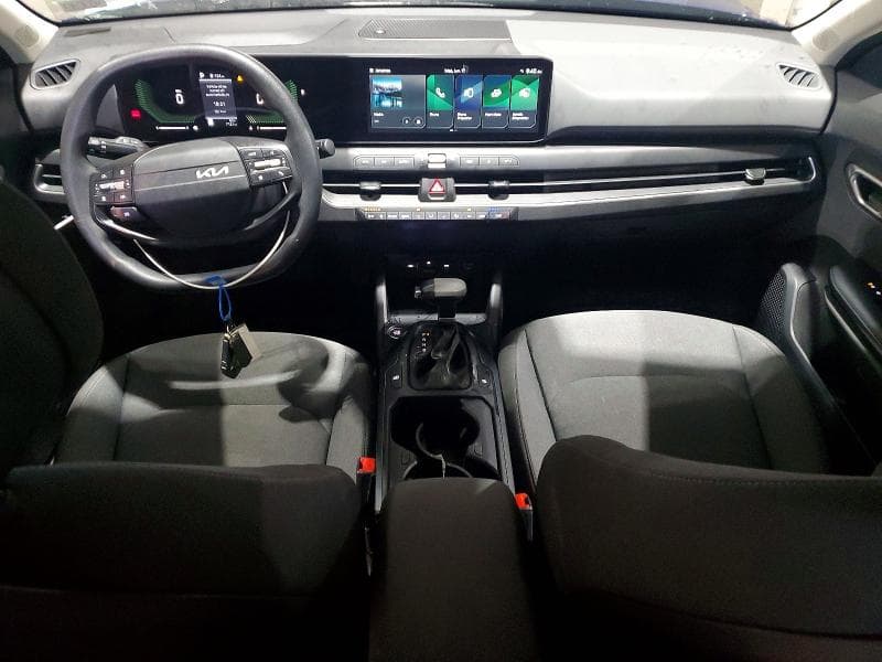 2025 KIA K4 LXS 8
