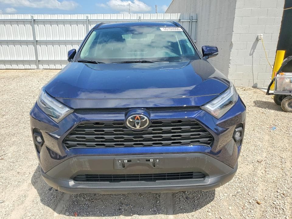 2025 TOYOTA RAV4 XLE PREMIUM 9
