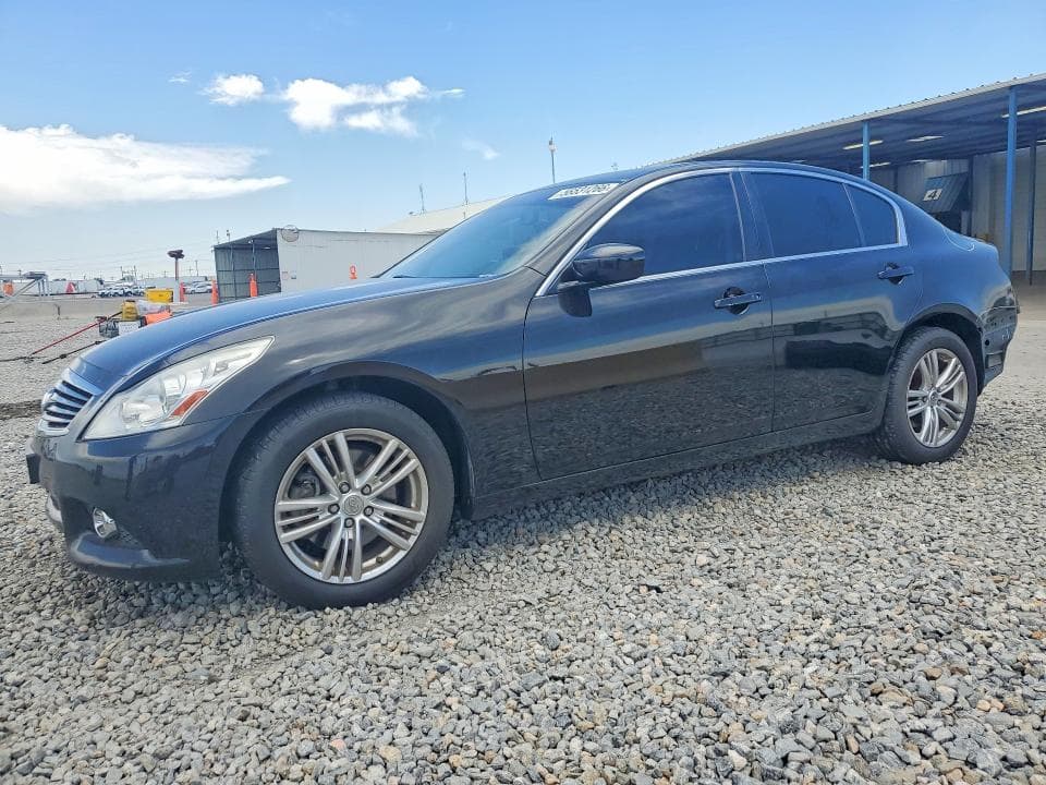 2013 INFINITI G37 - 1