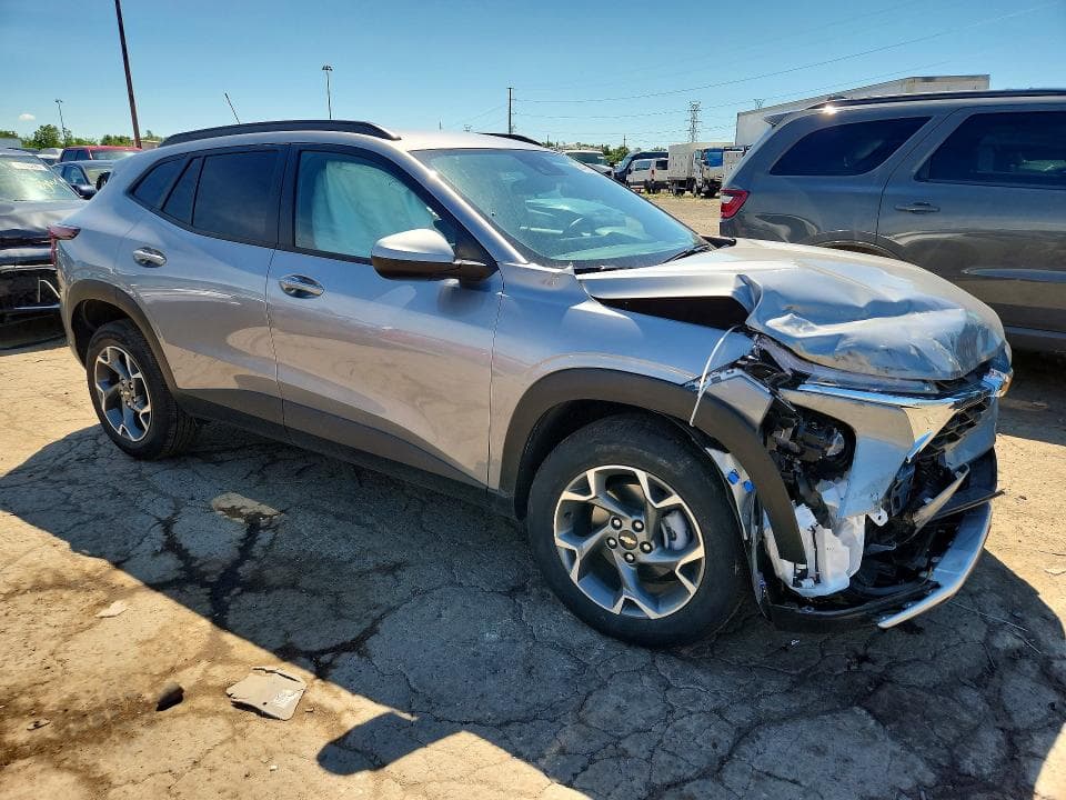 2024 CHEVROLET TRAX 1LT 4