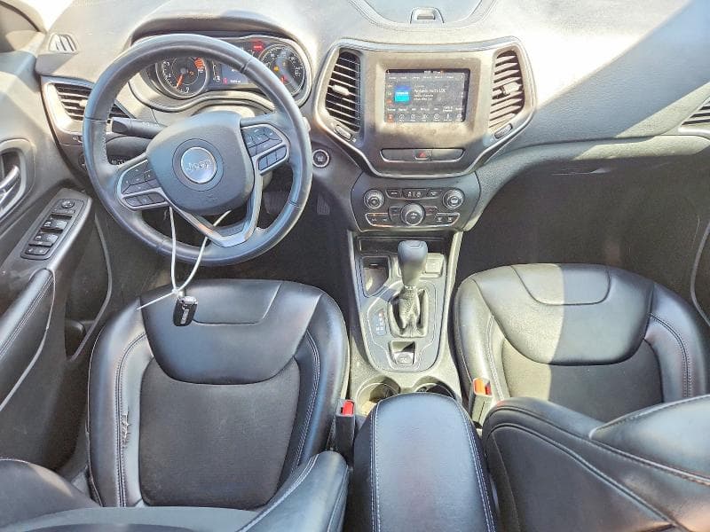 2019 JEEP CHEROKEE LATITUDE PLUS 8