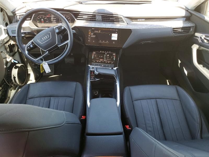 2021 AUDI E-TRON PREMIUM 8