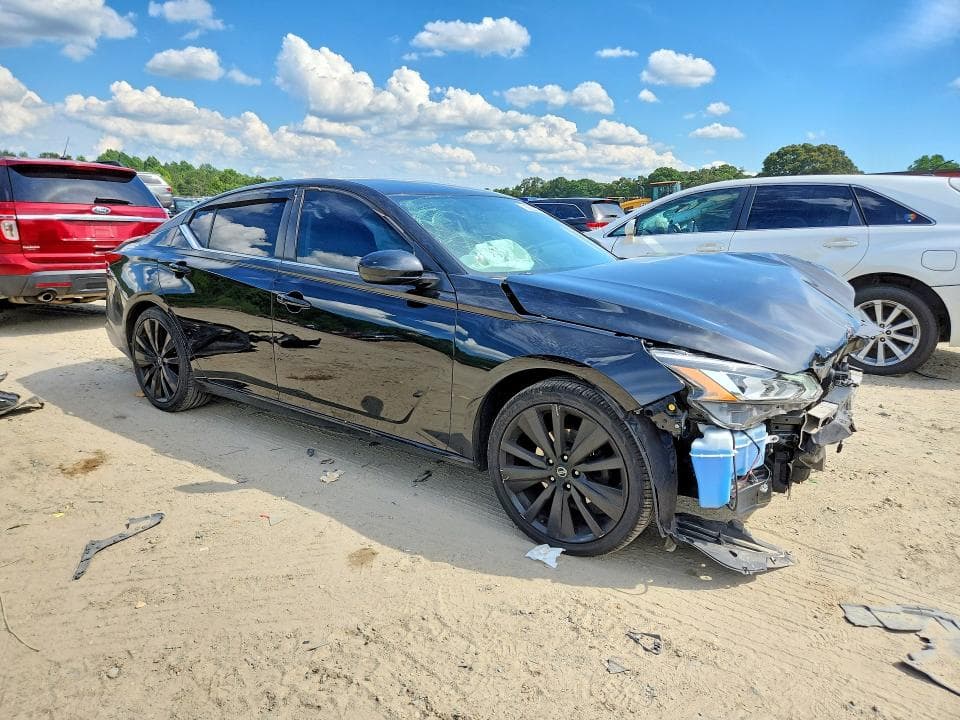 2019 NISSAN ALTIMA SR 4
