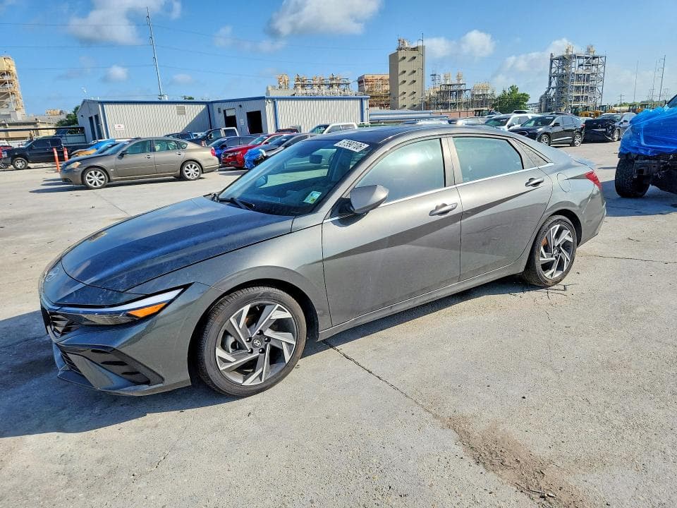 2024 HYUNDAI ELANTRA SEL - 1