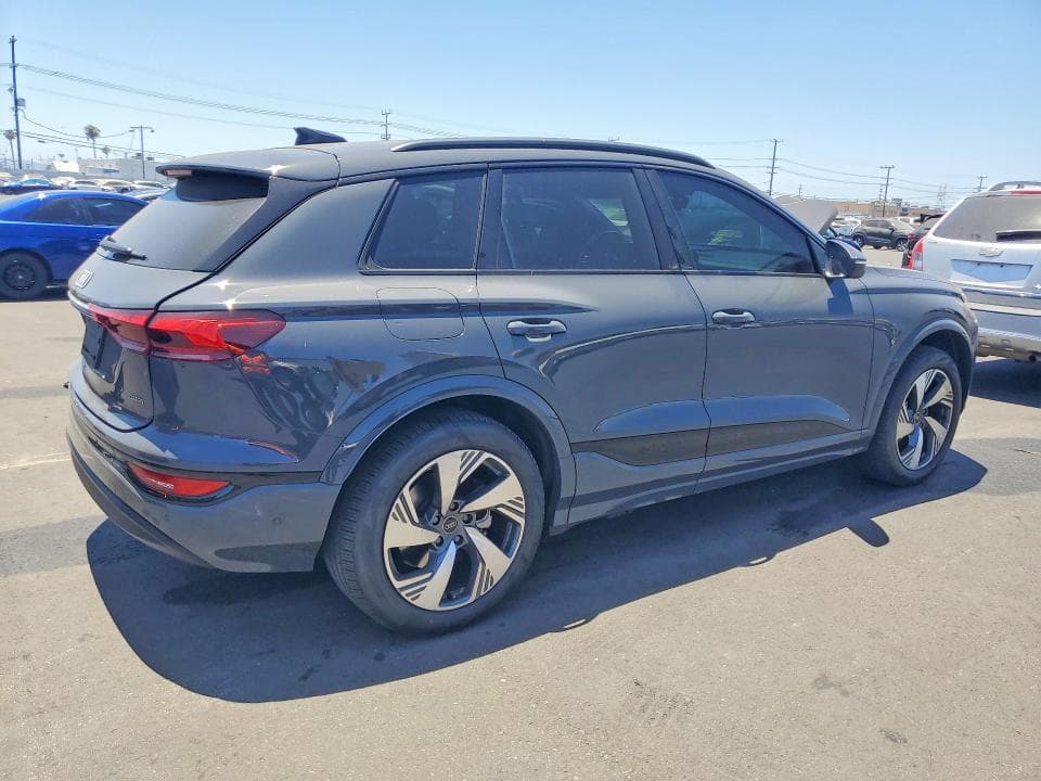 2025 AUDI Q6 E-TRON PREMIUM PLUS 3
