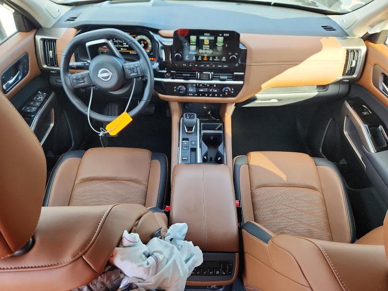 2025 NISSAN PATHFINDER PLATINUM 8