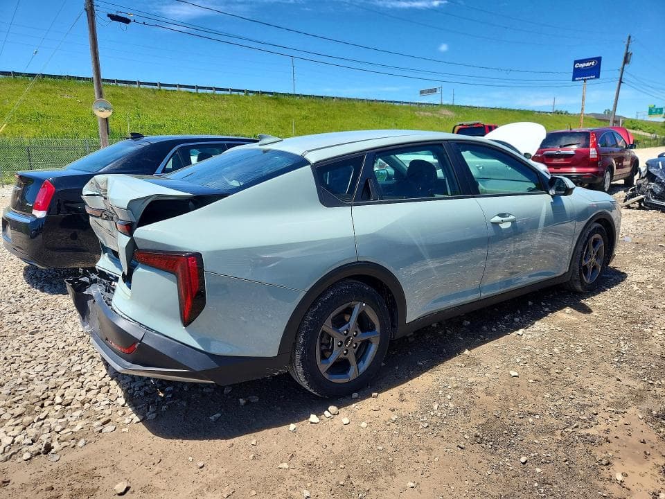 2025 KIA K4 LXS 3