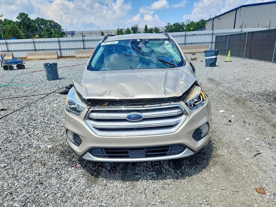 2018 FORD ESCAPE SEL 5