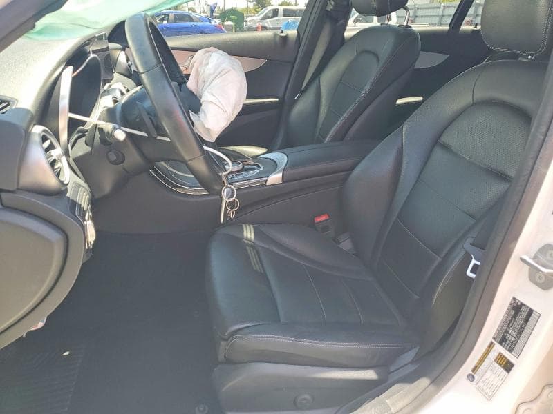2019 MERCEDES-BENZ C 300 7