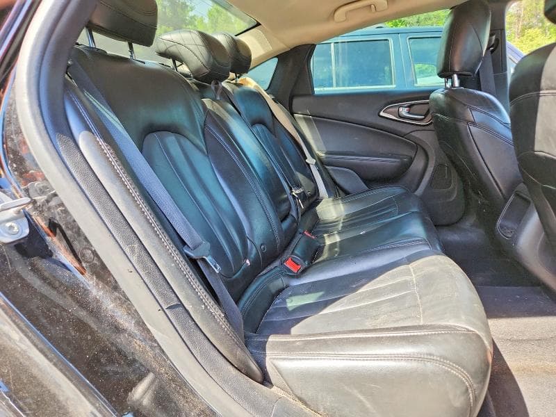 2017 CHRYSLER 200 LIMITED 10