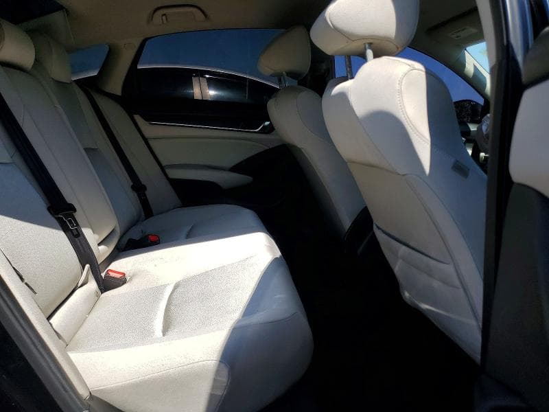 2018 HONDA ACCORD LX 10