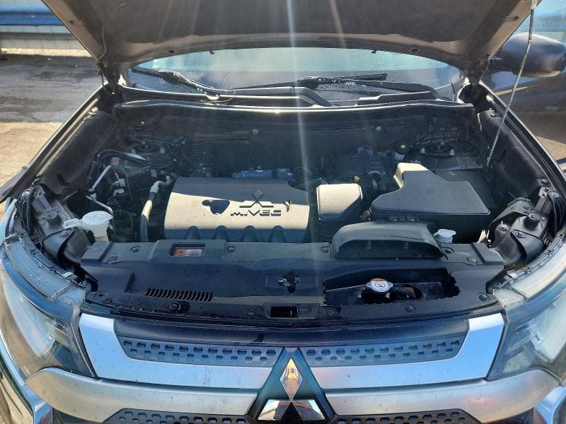 2019 MITSUBISHI OUTLANDER SE 12