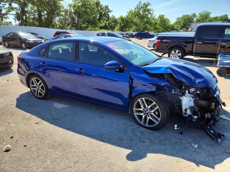 2019 KIA FORTE 4