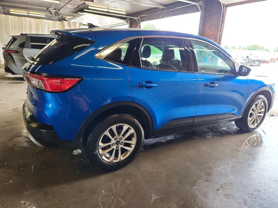 2021 FORD ESCAPE SE 3