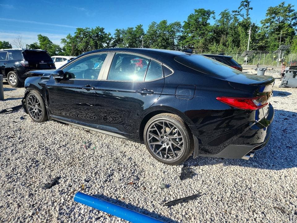 2026 TOYOTA CAMRY SE 2