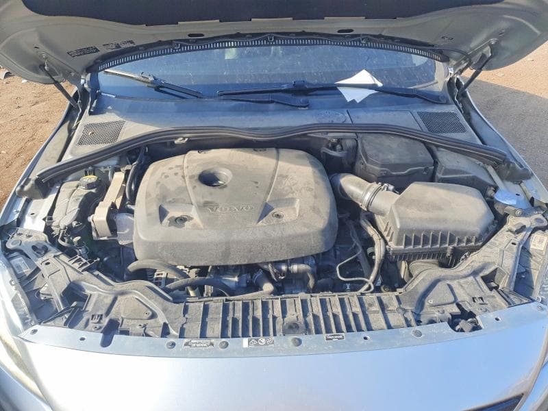 2017 VOLVO S60 DYNAMIC 11