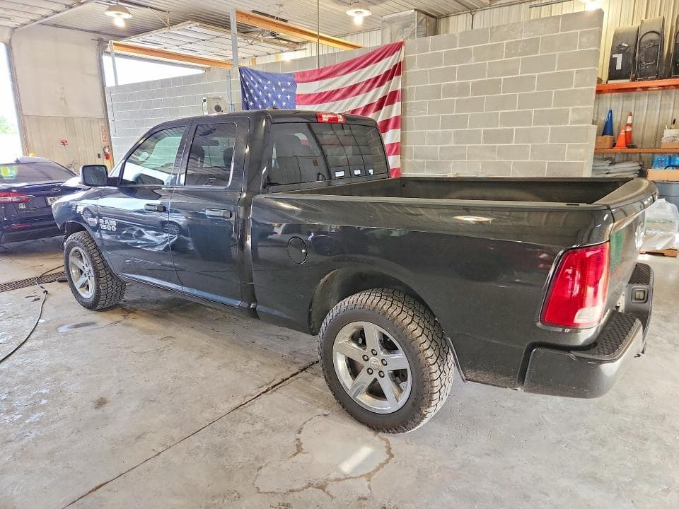 2018 RAM 1500 ST 2