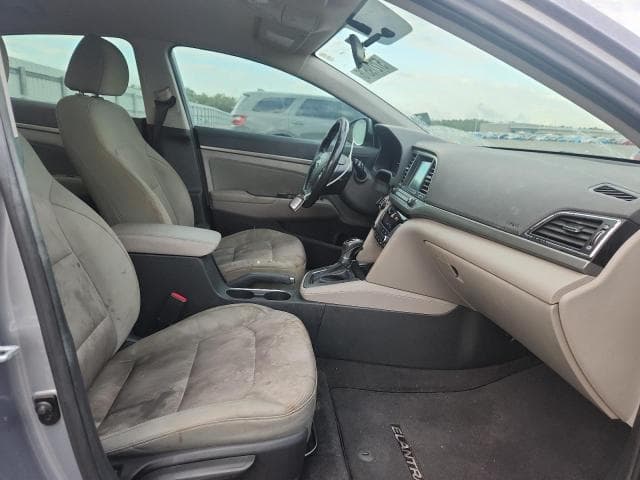 2017 HYUNDAI ELANTRA SE 7