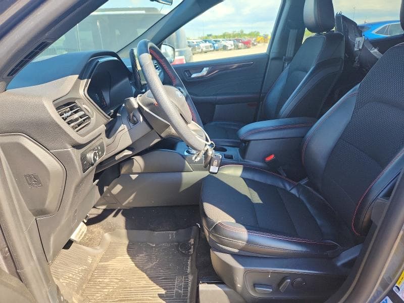 2024 FORD ESCAPE ST LINE SELECT 7
