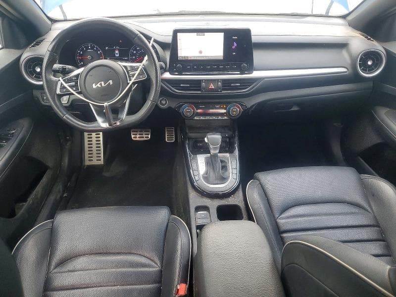 2023 KIA FORTE GT LINE 8