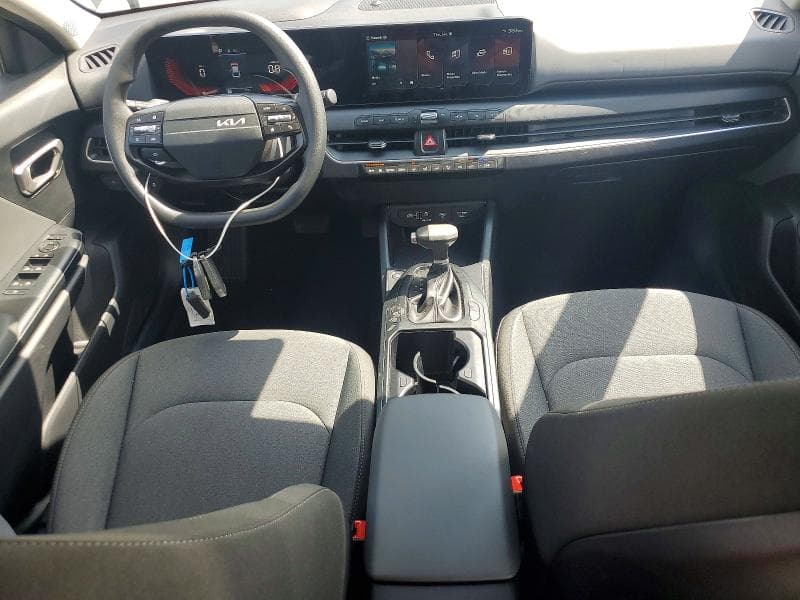 2025 KIA K4 8