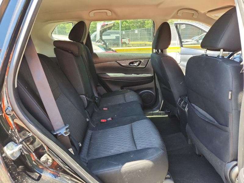2018 NISSAN ROGUE 11